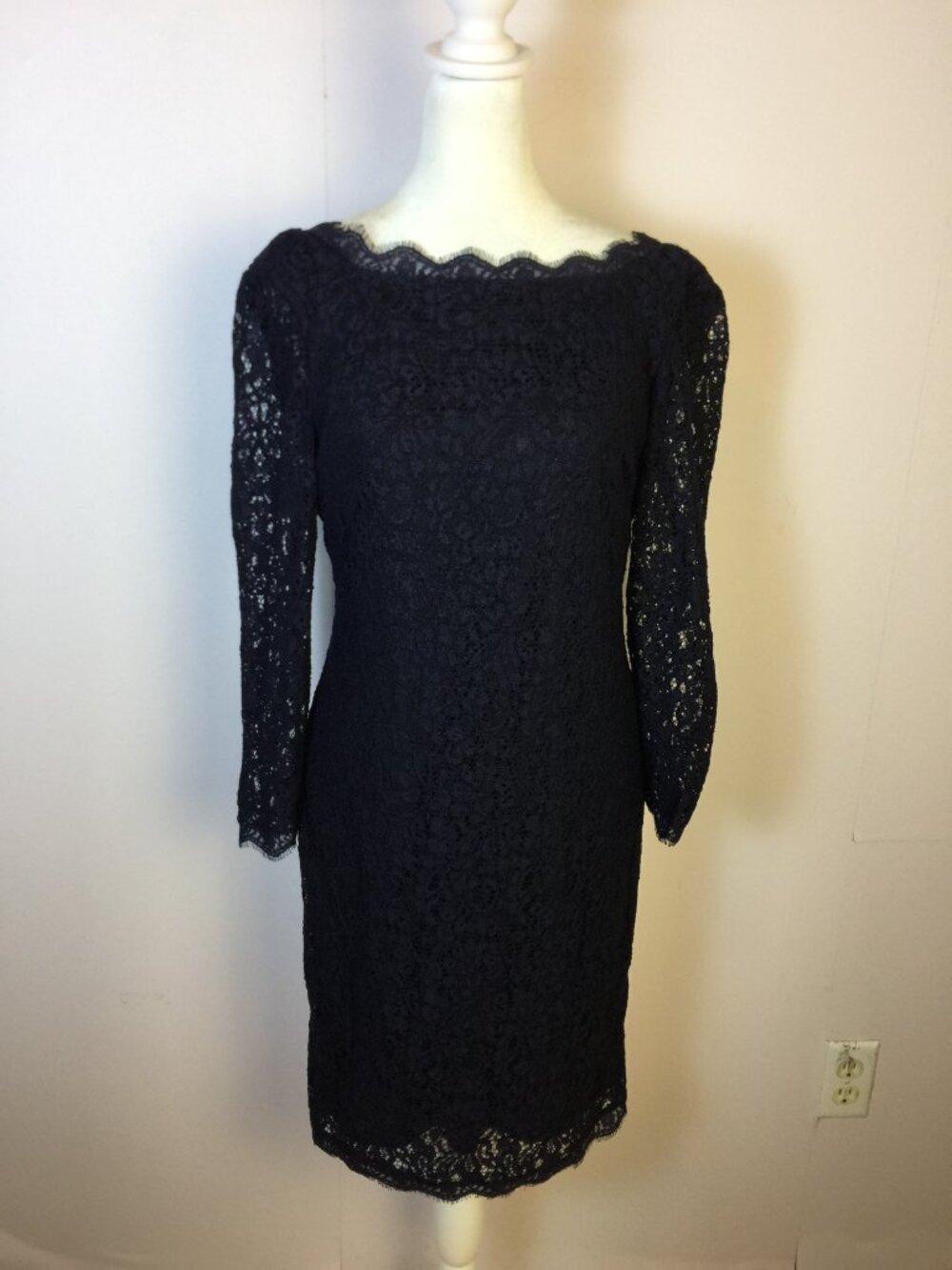Adrianna Papell Sheath Dress Size 8 Womans Navy Blue Lace Boat Neck 3/4 Sleeves